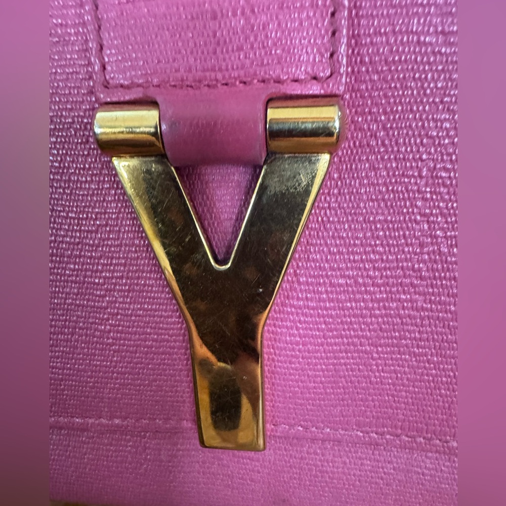 Yves SAINT LAURENT Calfskin Classic Y Ligne Clutch in Pink - Picture 3 of 14